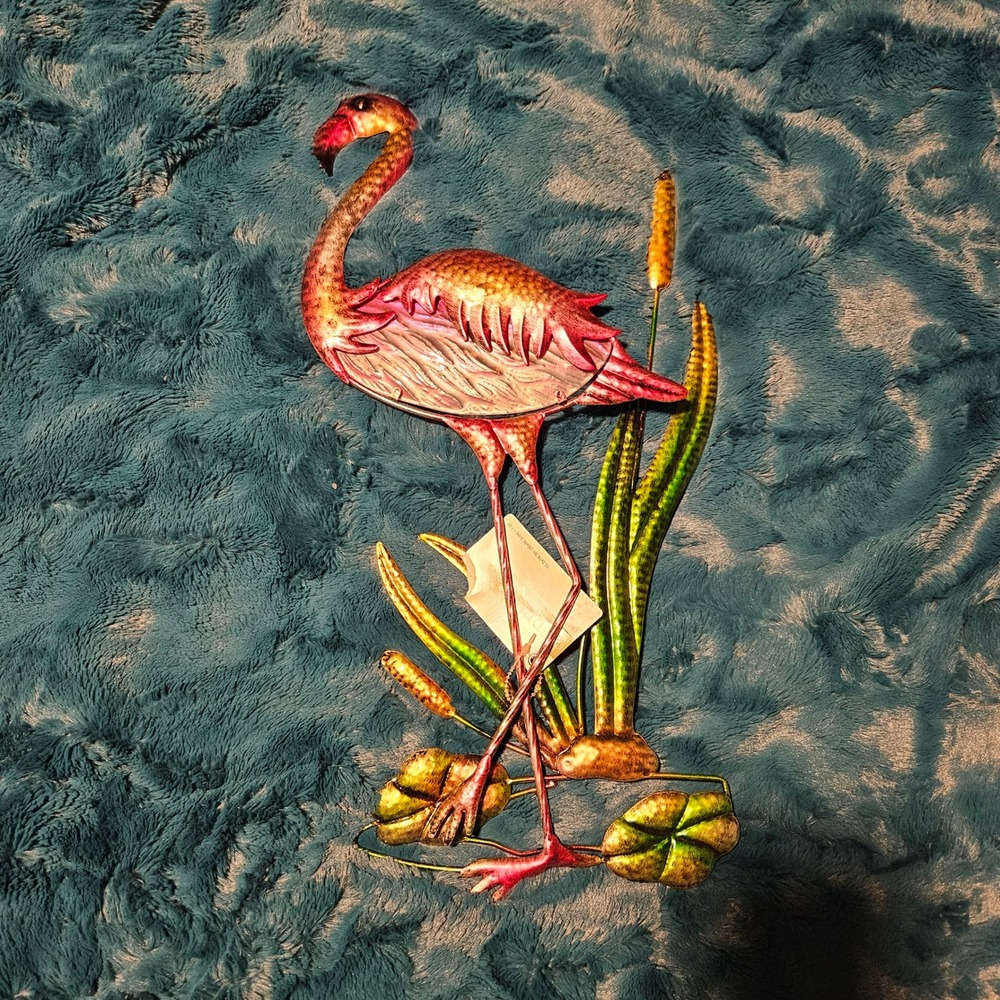 Metal and Glass Flamingo Wall Art Sculpture Decor Coastal Tropical Home‎ Accent